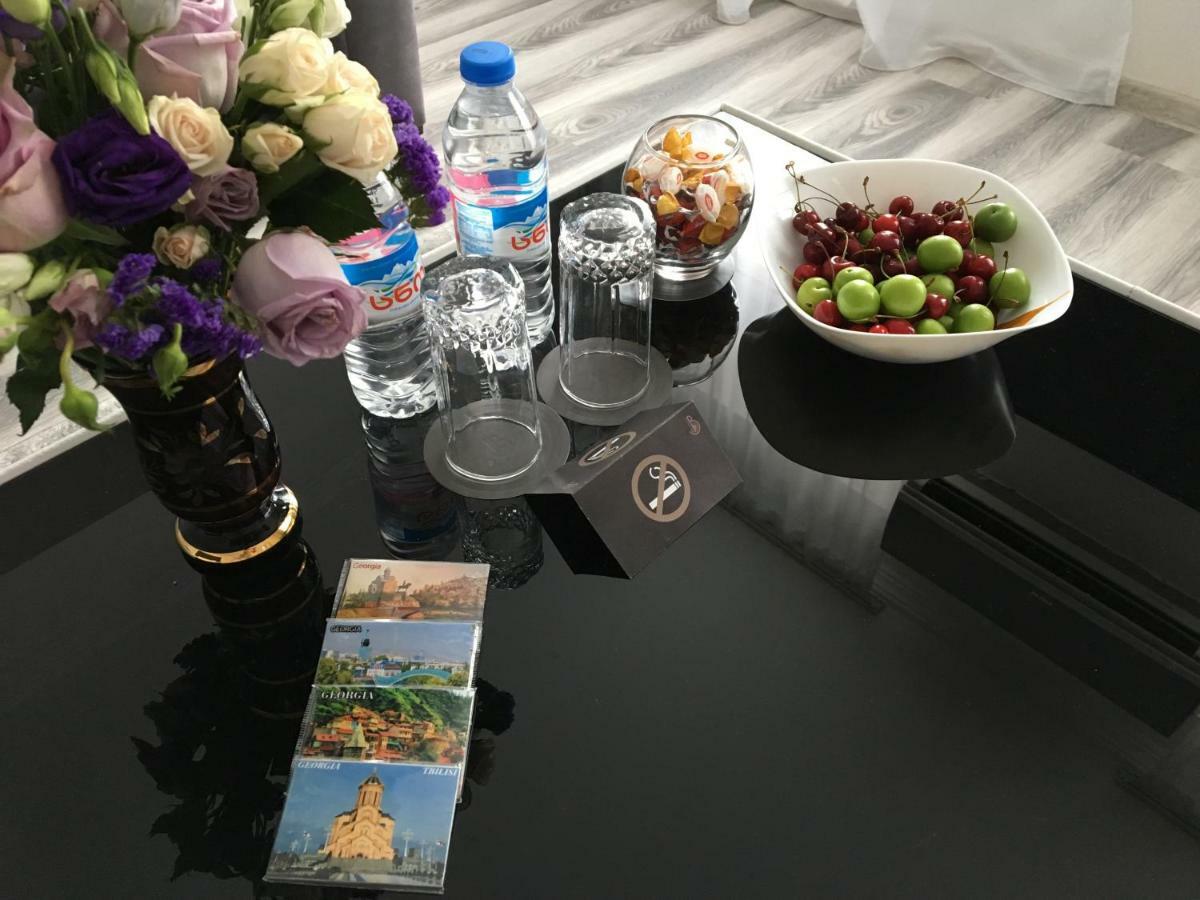 Guest House In Avlabari Tbilisi Luaran gambar